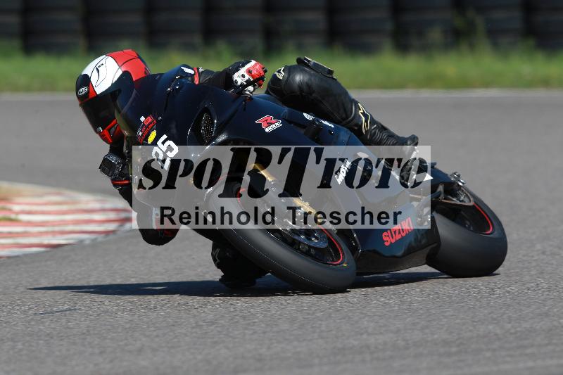 /Archiv-2022/07 16.04.2022 Speer Racing ADR/Gruppe rot/25